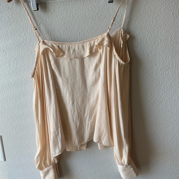 ❌SOLD❌Urban Outfitters Juliana Creme Cold Shoulder Button Down Top Size Medium - Picture 14 of 16